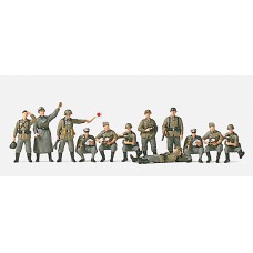 Preiser 16501 - German inf WWII uptd  12/