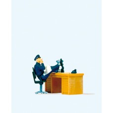 Preiser 29089 - USA Policeman Seated