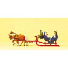 Preiser 30420 - Tourists in Sleigh