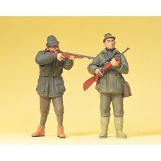 Preiser 45135 - Huntsmen Standing 2/
