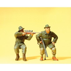 Preiser 45137 - Huntsmen Seated 2/