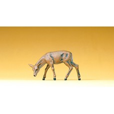 Preiser 47705 - Small doe feeding