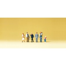 Preiser 79146 - Passersby w/Children 6/