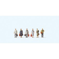 Preiser 79219 - Walking Travellers EraIII