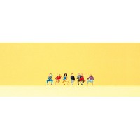 Preiser 88557 - Grandfather w/Children 6/